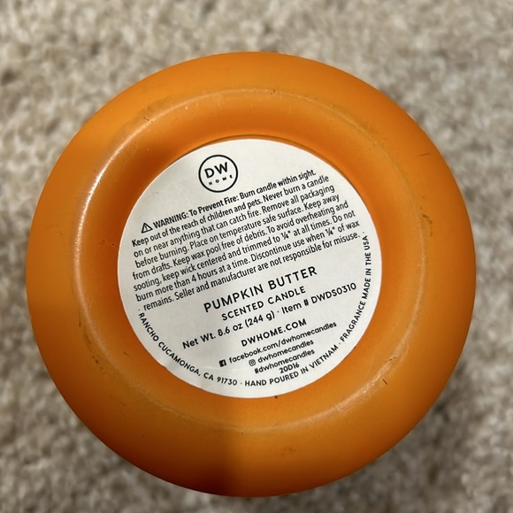 DW Home Pumpkin Butter Fall Candle - Picture 4 of 7